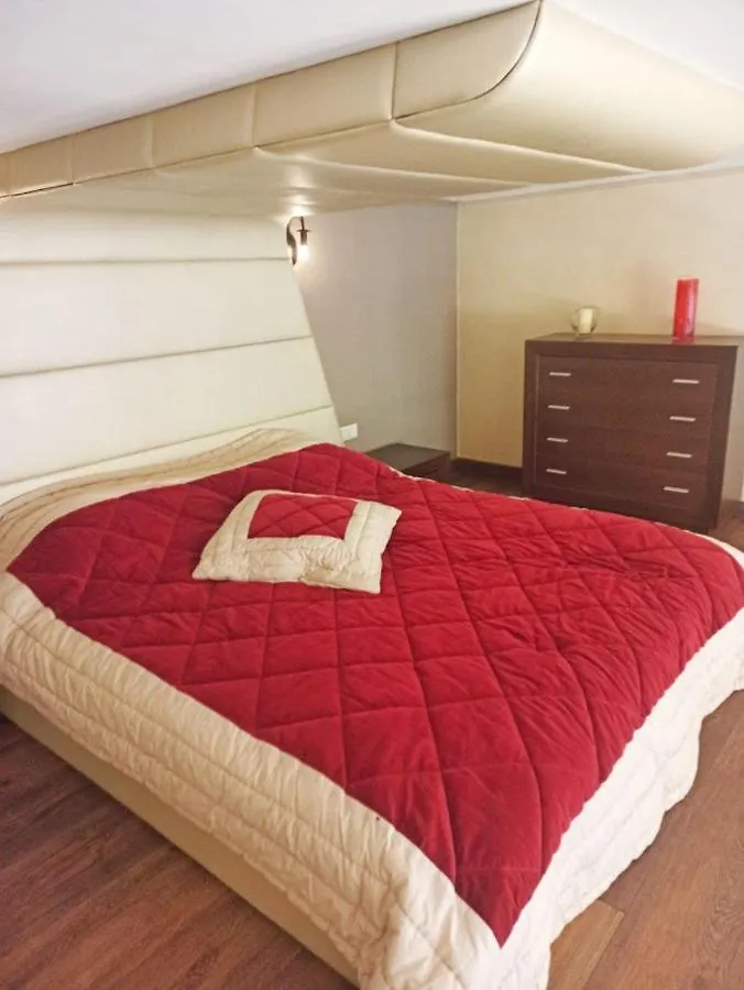 Двухуровневая Дизайнерская Квартира В Центре Киева Apartment